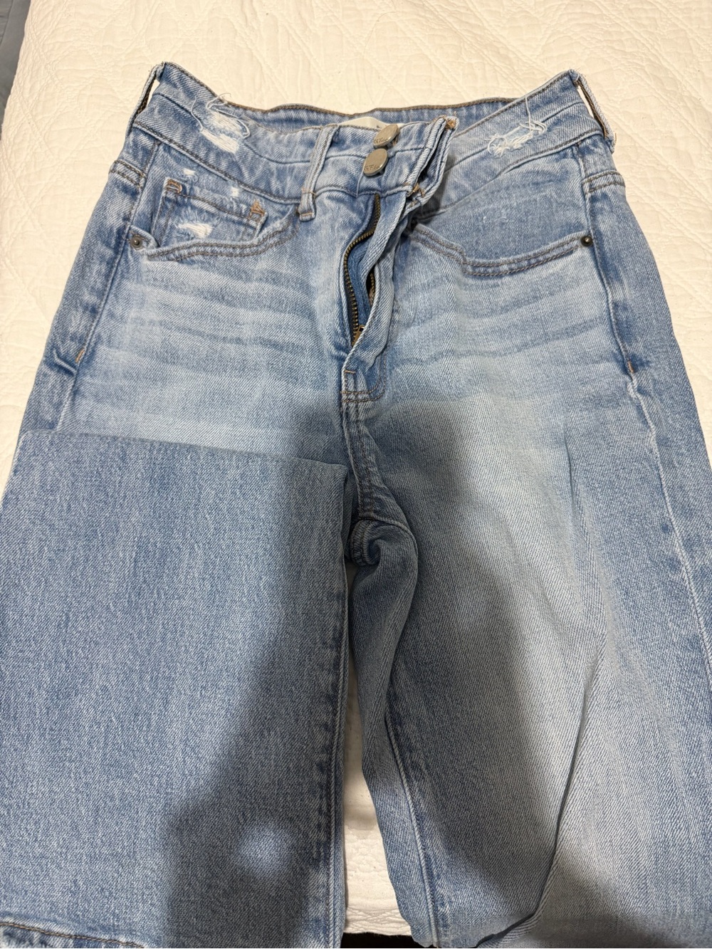 Buckle Light Blue High-Rise Women's Jeans with Leather Patch - Picture 4 of 7